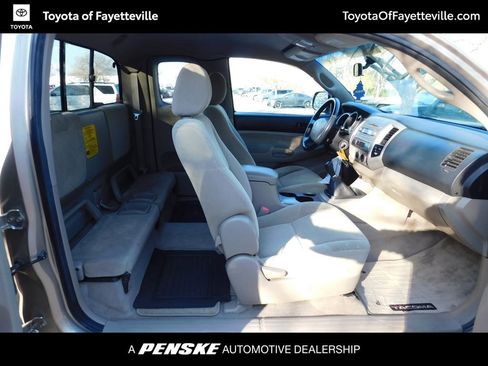 Used 2008 Toyota Tacoma PreRunner image 5