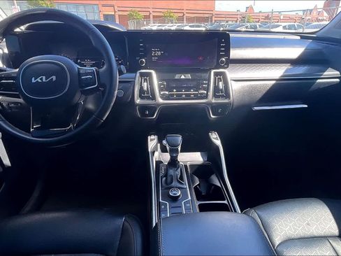 Certified 2023 Kia Sorento S image 10