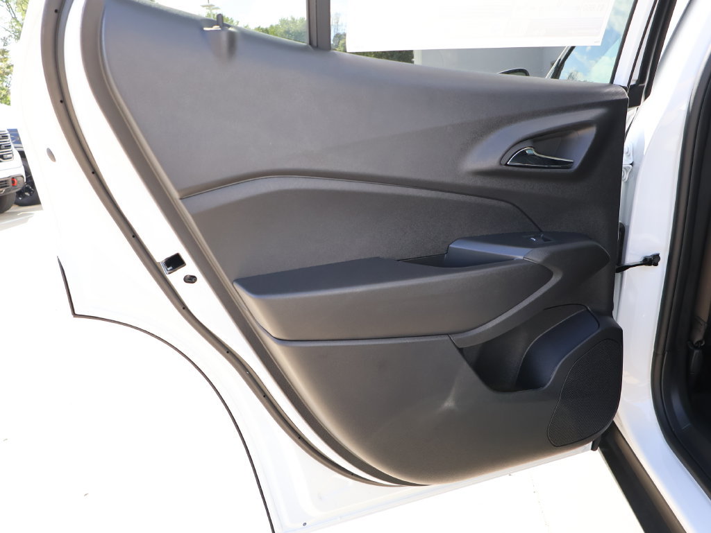 New 2026 Chevrolet Trax LT w/ Driver Confidence Package FWD image 24