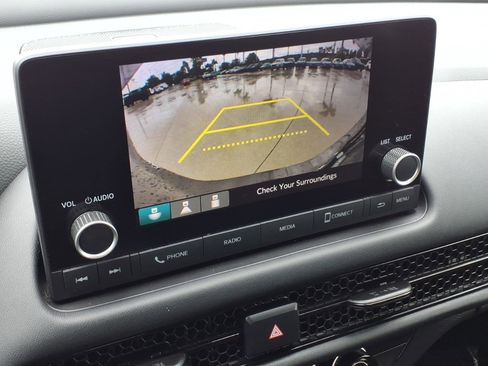 Used 2024 Honda HR-V LX image 27