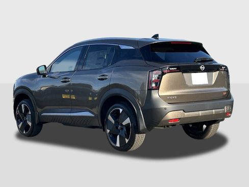 New 2026 Nissan Kicks SR image 2