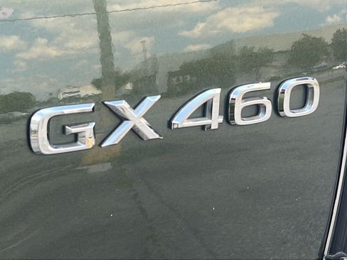 Used 2023 Lexus GX 460 w/ Black Line Special Edition AWD/4WD image 13