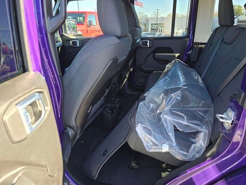 New 2026 Jeep Wrangler Rubicon w/ Technology Group image 5