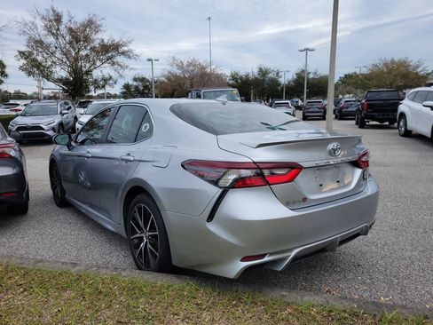 Used 2023 Toyota Camry SE image 21