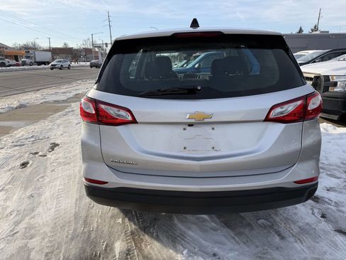 Used 2020 Chevrolet Equinox LS image 6