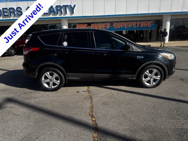 Used 2016 Ford Escape SE FWD image 2