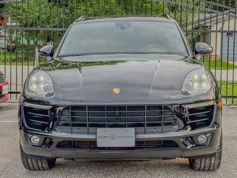 Used 2017 Porsche Macan AWD/4WD image 2