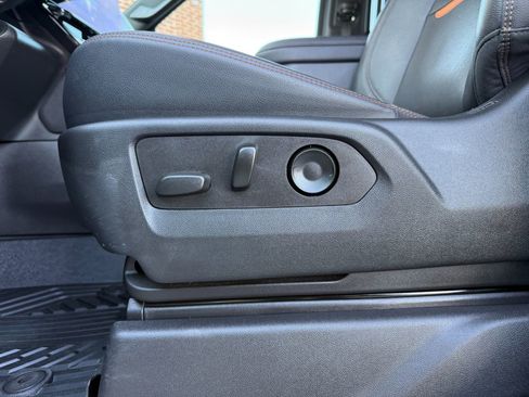 Used 2022 GMC Sierra 1500 AT4 w/ AT4 Premium Package image 26