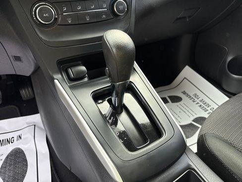 Used 2019 Nissan Sentra S image 24