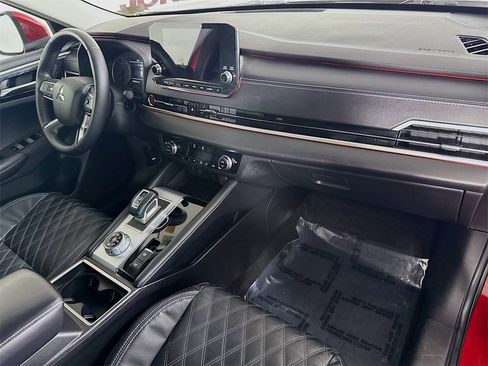 Used 2022 Mitsubishi Outlander SEL image 33
