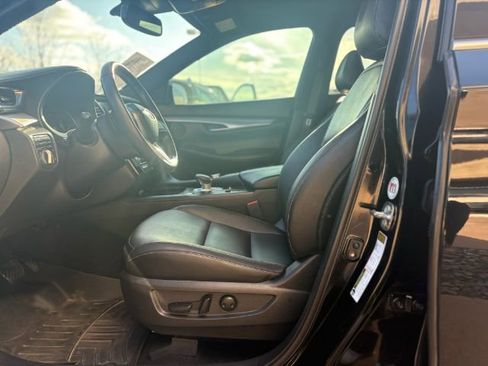 Used 2021 INFINITI QX50 Luxe w/ Appearance Package image 25