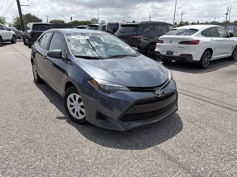Used 2019 Toyota Corolla L FWD image 1