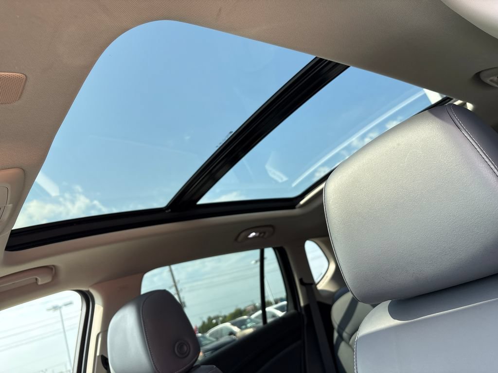 Used 2019 Buick Envision Essence w/ LPO, Interior Luxury Package FWD image 21