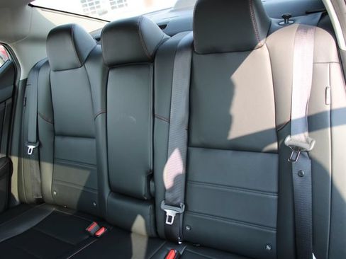 Used 2025 Nissan Sentra SR w/ SR Premium Package FWD image 29