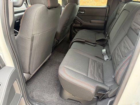 Used 2023 Nissan Frontier PRO-4X w/ Technology Package image 5