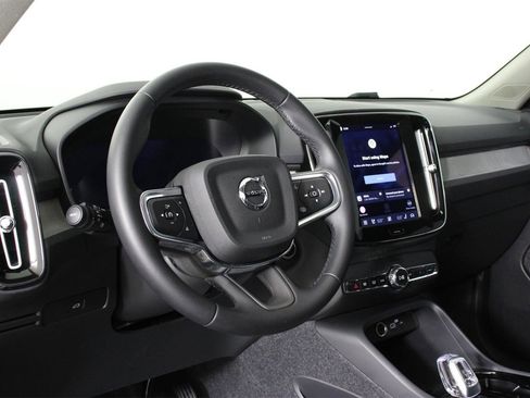 Used 2026 Volvo XC40 B5 Ultra w/ Climate Package image 14