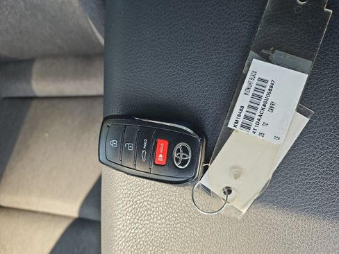 Used 2025 Toyota Camry LE FWD image 21