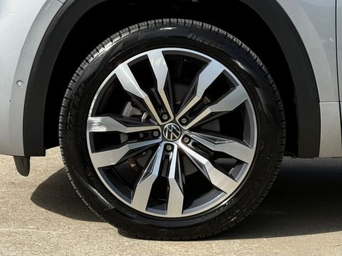 Used 2023 Volkswagen Atlas Cross Sport SEL Premium R-Line image 10