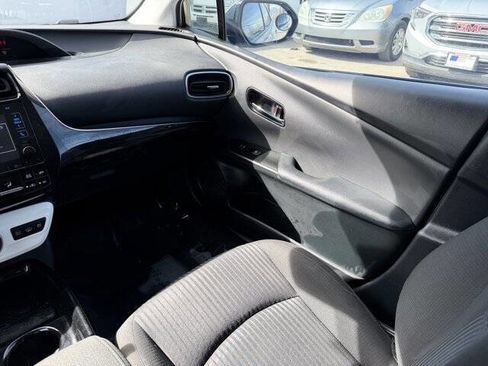Used 2017 Toyota Prius Prime Plus image 18