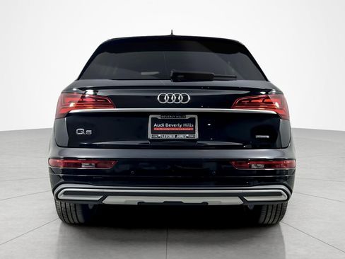 Used 2023 Audi Q5 2.0T Premium w/ Convenience Package image 4