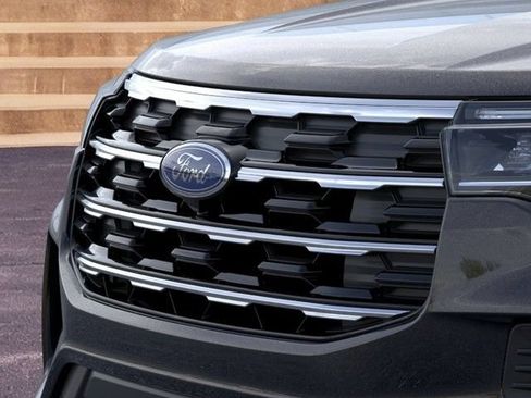 New 2026 Ford Explorer Active AWD/4WD image 17