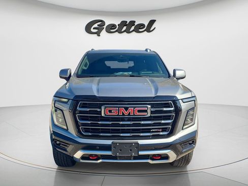 Used 2025 GMC Yukon AT4 w/ AT4 Premium Package AWD/4WD image 8