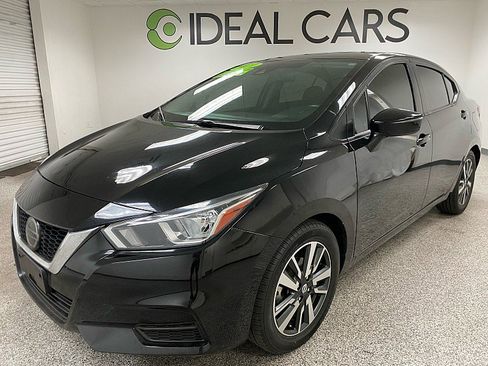 Used 2021 Nissan Versa SV image 1