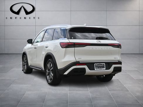 Certified 2023 INFINITI QX60 Luxe w/ Cargo Package AWD/4WD image 2