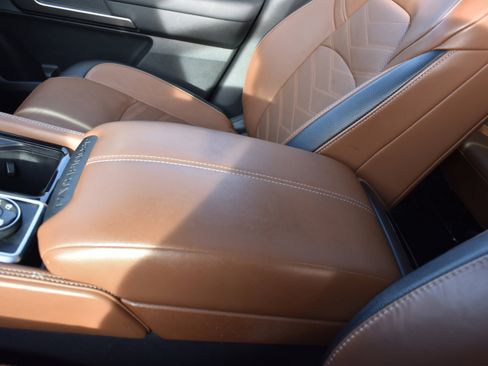 Used 2022 Nissan Pathfinder Platinum w/ Cargo Package image 29