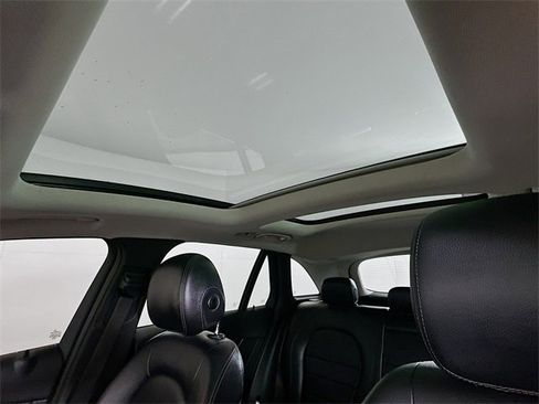 Used 2016 Mercedes-Benz GLC 300 4MATIC w/ Multimedia Package image 22
