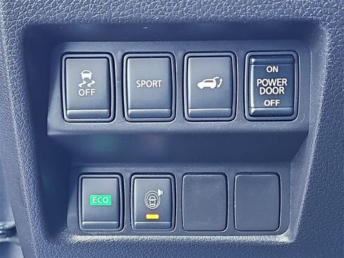 Used 2016 Nissan Rogue SL w/ SL Premium Package image 25