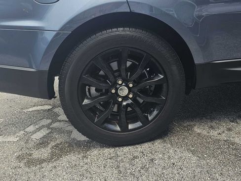 Used 2018 Land Rover Range Rover Sport SE AWD/4WD image 11