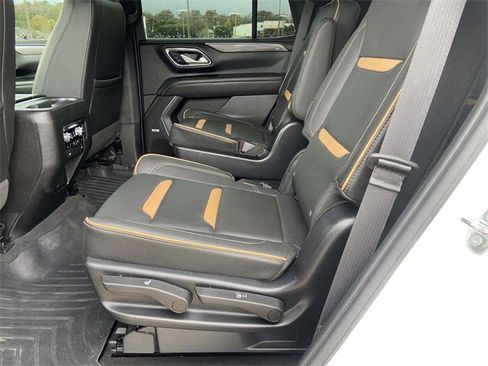 Used 2022 GMC Yukon AT4 image 9