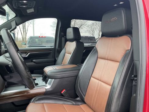 Used 2024 Chevrolet Silverado 3500 High Country image 22