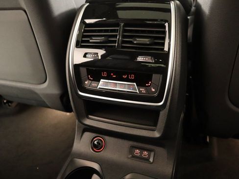 New 2025 BMW X7 M60i AWD/4WD image 17