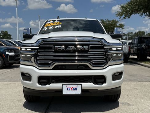 Used 2026 RAM 2500 Laramie AWD/4WD image 11