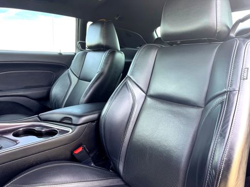 Used 2018 Dodge Challenger R/T Plus image 21
