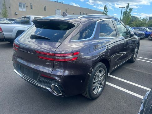 Used 2023 Genesis GV70 2.5T w/ Advanced Package AWD/4WD image 4