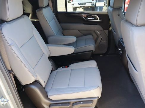 New 2026 GMC Yukon XL Elevation AWD/4WD image 24