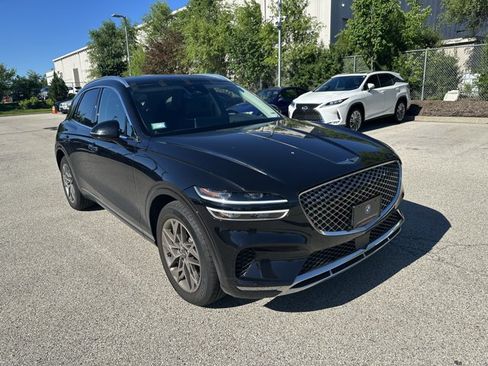 Used 2025 Genesis GV70 2.5T AWD/4WD image 3