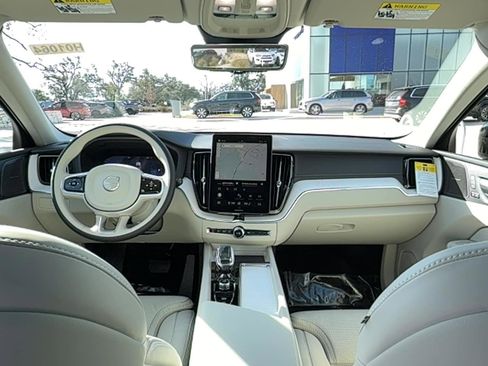 New 2026 Volvo XC60 B5 Ultra w/ Protection Package Premier AWD/4WD image 17