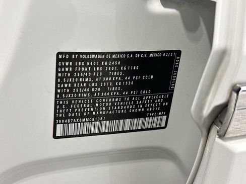 Used 2021 Volkswagen Tiguan SEL Premium R-Line w/ 3rd Row Seat Package image 32