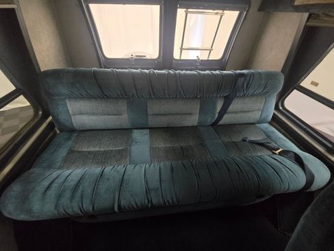 Used 1991 Dodge B2500 image 79