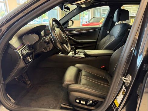 Used 2020 BMW M550i xDrive w/ Premium Package AWD/4WD image 10