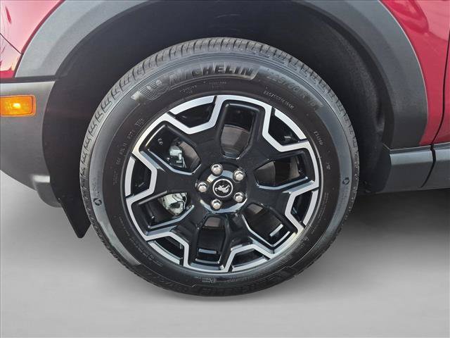 Certified 2025 Ford Bronco Sport Outer Banks w/ Outer Banks Tech Package+ AWD/4WD image 24