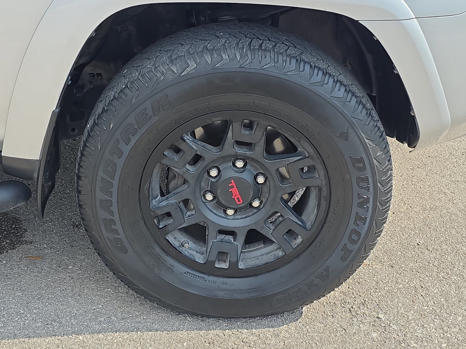 Used 2023 Toyota 4Runner SR5 AWD/4WD image 28