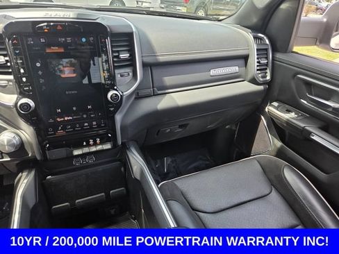 Used 2025 RAM 1500 Laramie AWD/4WD image 15