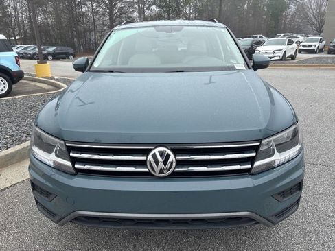 Used 2021 Volkswagen Tiguan SE image 3