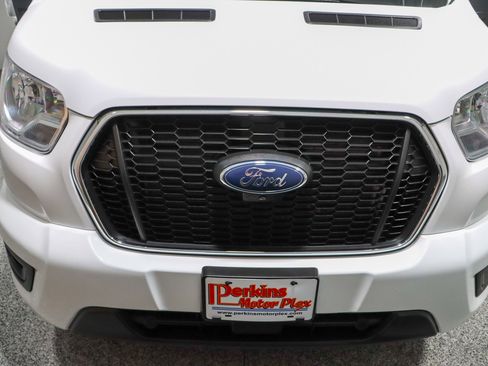 Used 2022 Ford Transit 350 XLT RWD image 4
