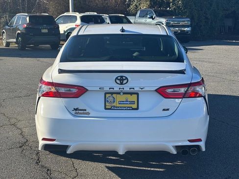 Used 2020 Toyota Camry SE image 25